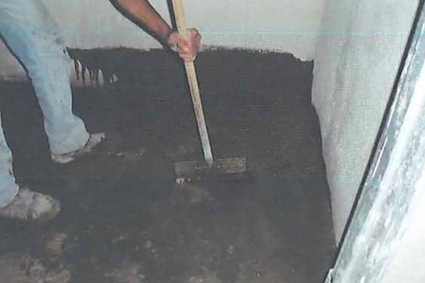 Application of Topseal slurry waterproofing